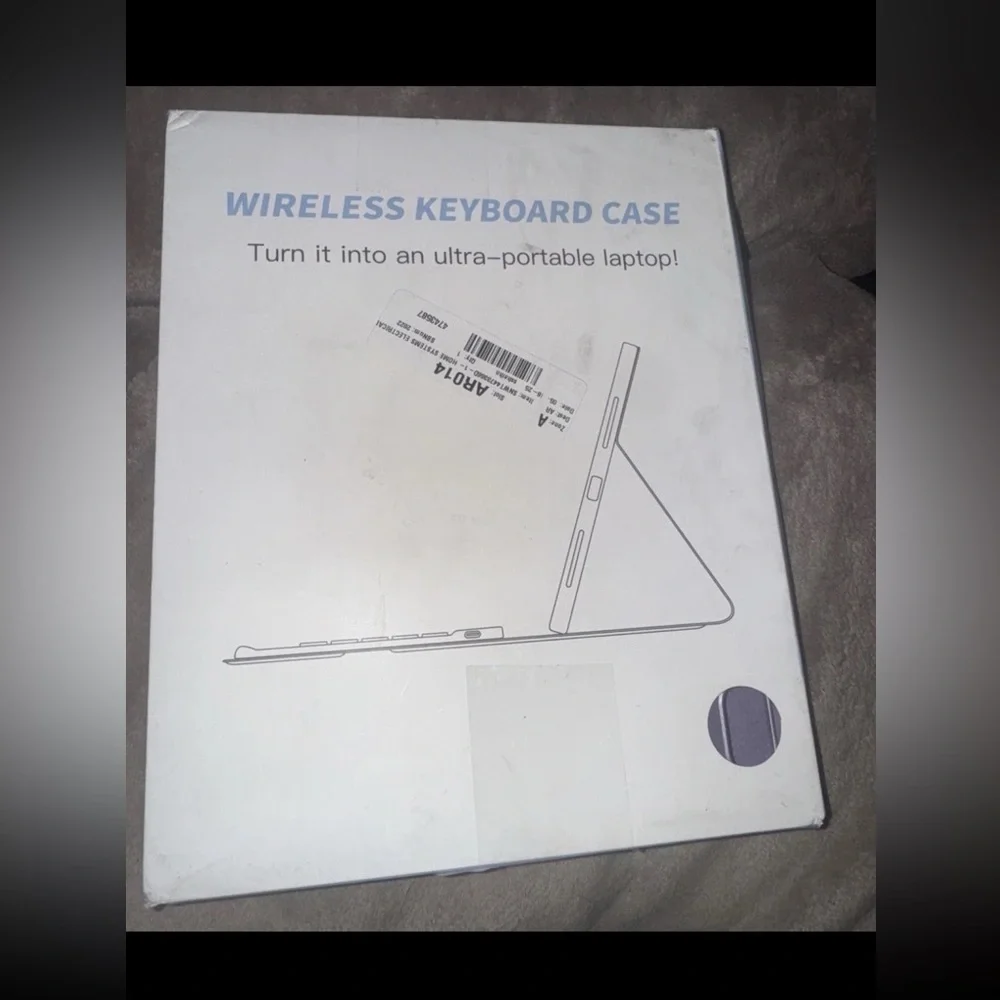 Wireless Keyboard & Keyboard Case - Purple BRAND NEW